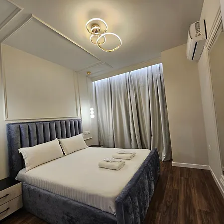 Apartamento Miku Apartment-cozy 1bd At Komuna E Parisit
