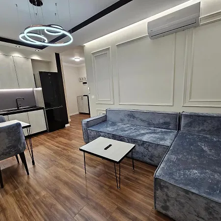 아파트 Miku Apartment-cozy 1bd At Komuna E Parisit *