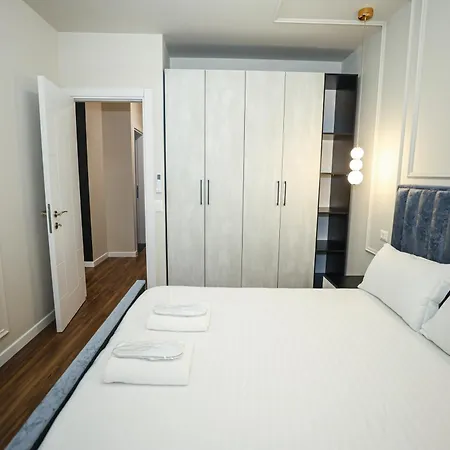 Miku Apartment-cozy 1bd At Komuna E Parisit