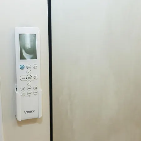 Miku Apartment-cozy 1bd At Komuna E Parisit